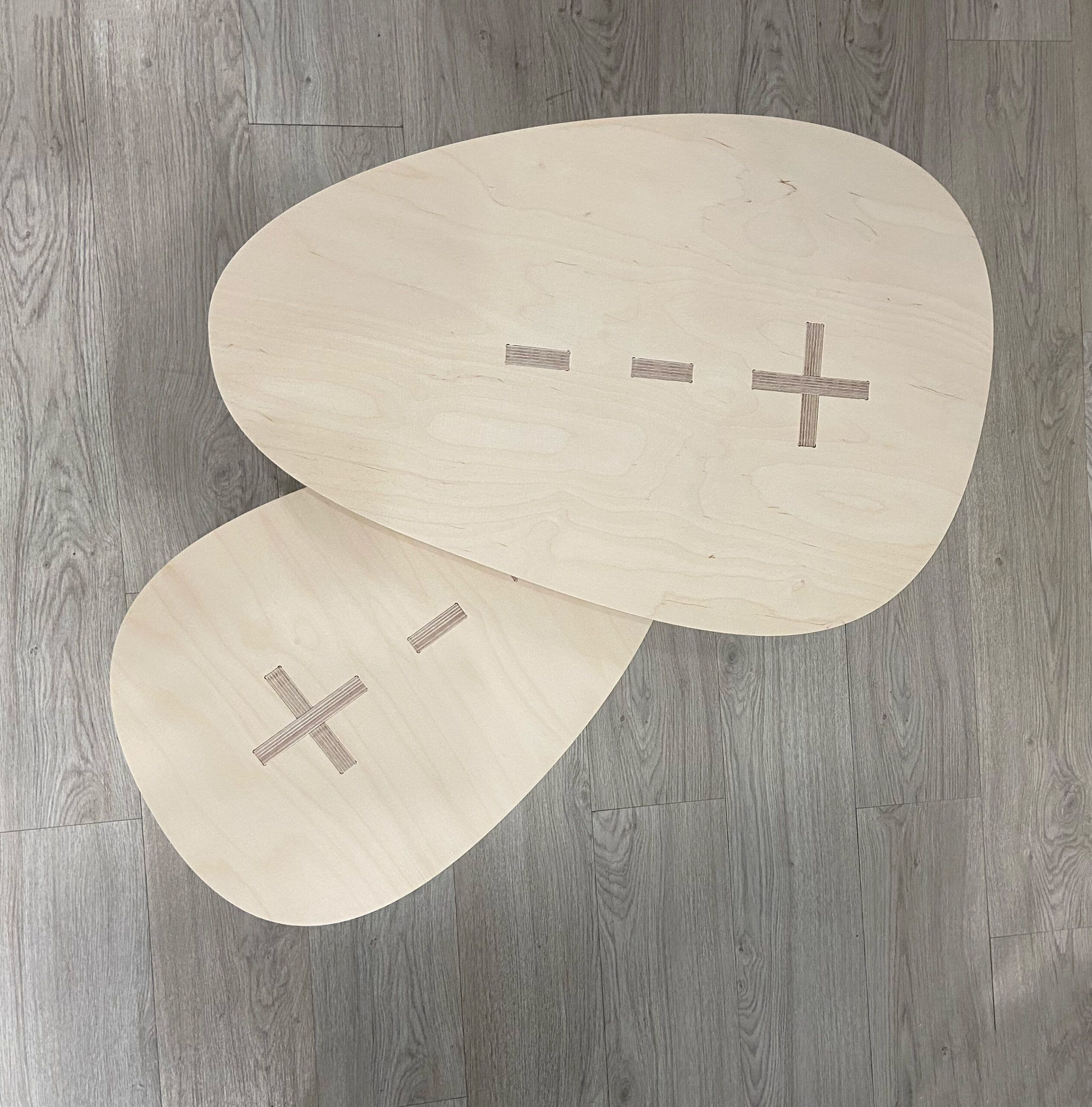 Mesa auxiliar de madera Suma